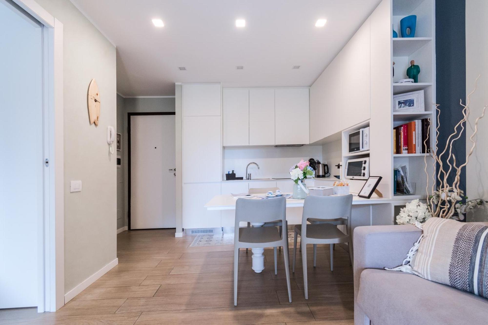 Elegante Appartamento Con Piscina - Wi-Fi & Box Privato サンレモ エクステリア 写真