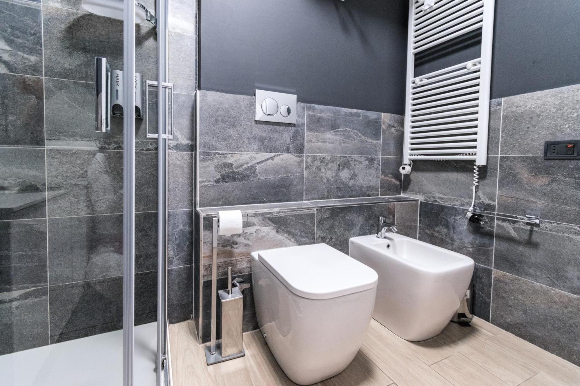 Elegante Appartamento Con Piscina - Wi-Fi & Box Privato サンレモ エクステリア 写真