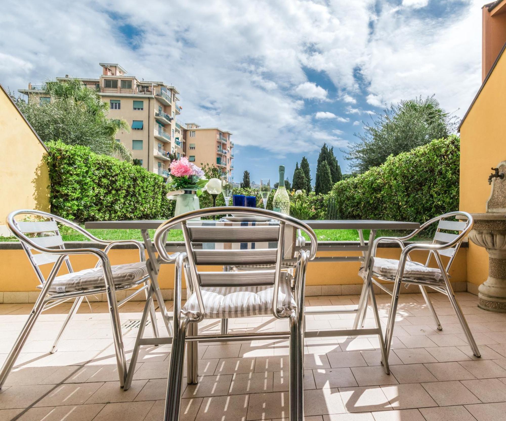 Elegante Appartamento Con Piscina - Wi-Fi & Box Privato サンレモ エクステリア 写真
