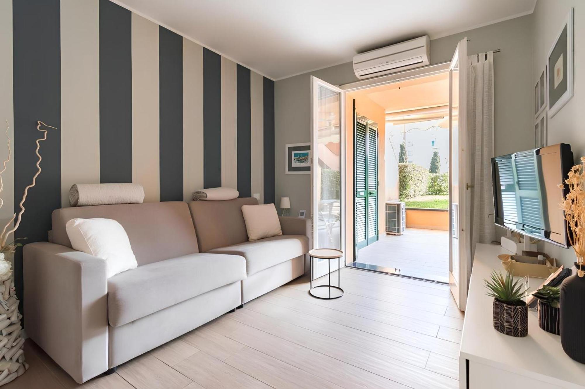 Elegante Appartamento Con Piscina - Wi-Fi & Box Privato サンレモ エクステリア 写真